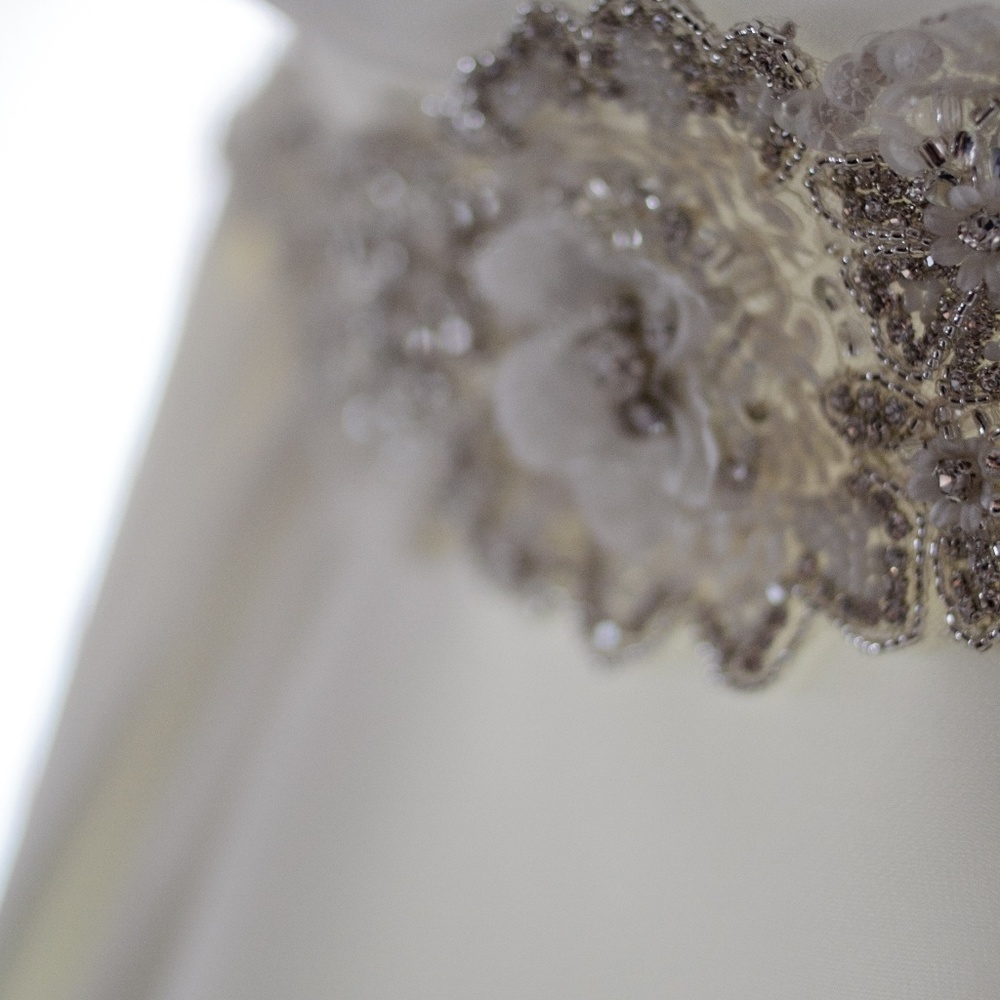 Wedding dress with detachable belt size 20
